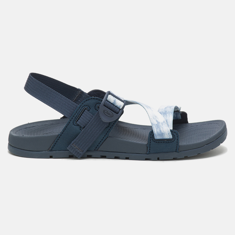 LOWDOWN סנדל מטיילים בצבע fog ובצבע כחול 